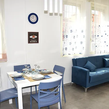 Apartamento La Dimora In Blu Bolonia Exterior foto